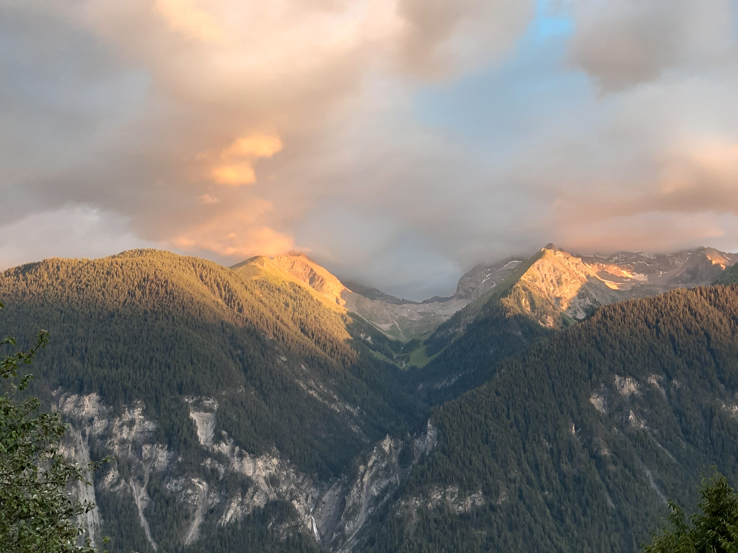 Alvaneu Panorama bei Sonnenuntergang